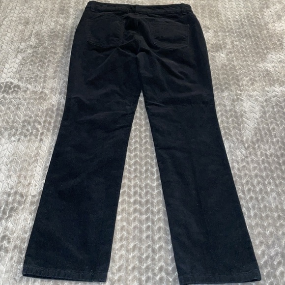 Talbots Straight Leg Black Corduroy Size 8. Simply Flattering 5 Pocket Style. - Picture 7 of 11